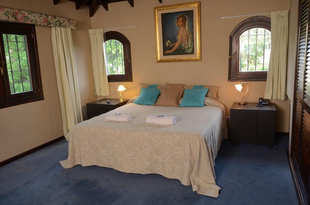 Susana Just Boutique Hotel Vicente López Esterno foto