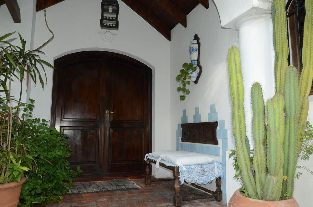 Susana Just Boutique Hotel Vicente López Esterno foto